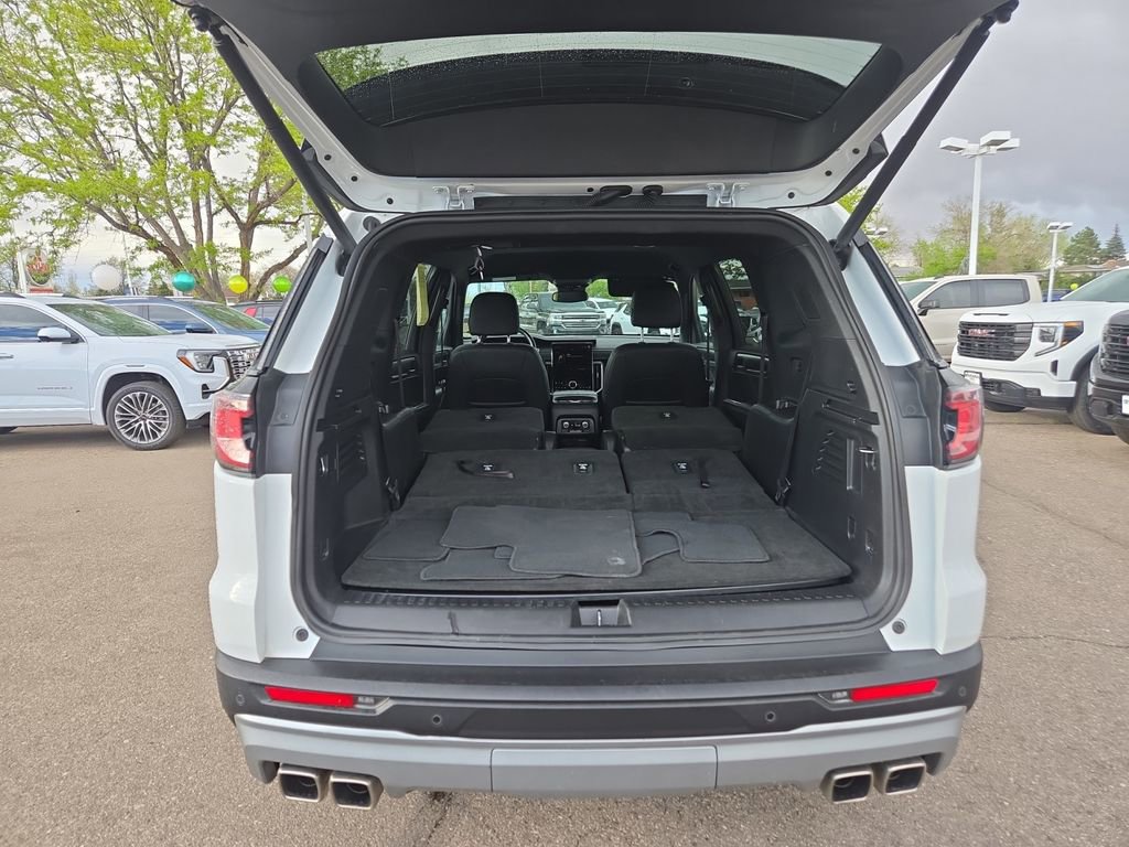 Used 2024 GMC Acadia Elevation image 19
