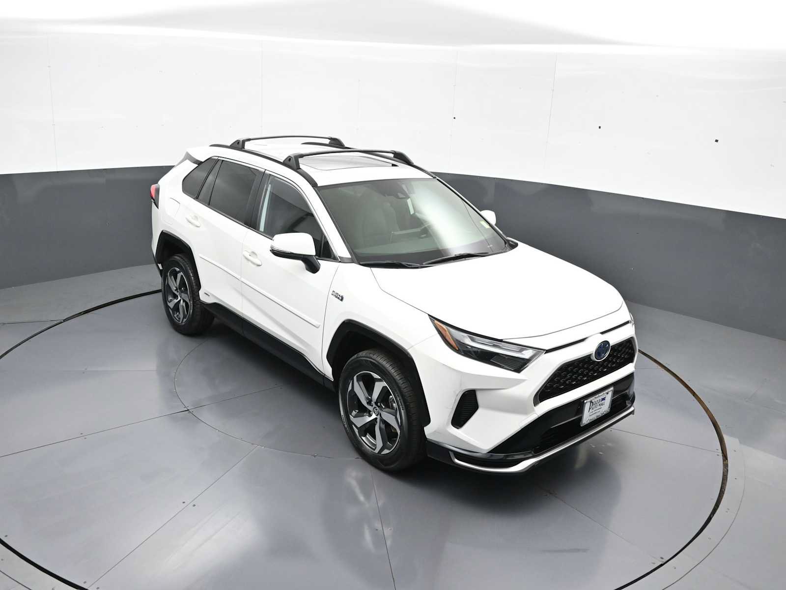 Used 2023 Toyota RAV4 SE w/ Weather & Moonroof Package AWD/4WD image 37