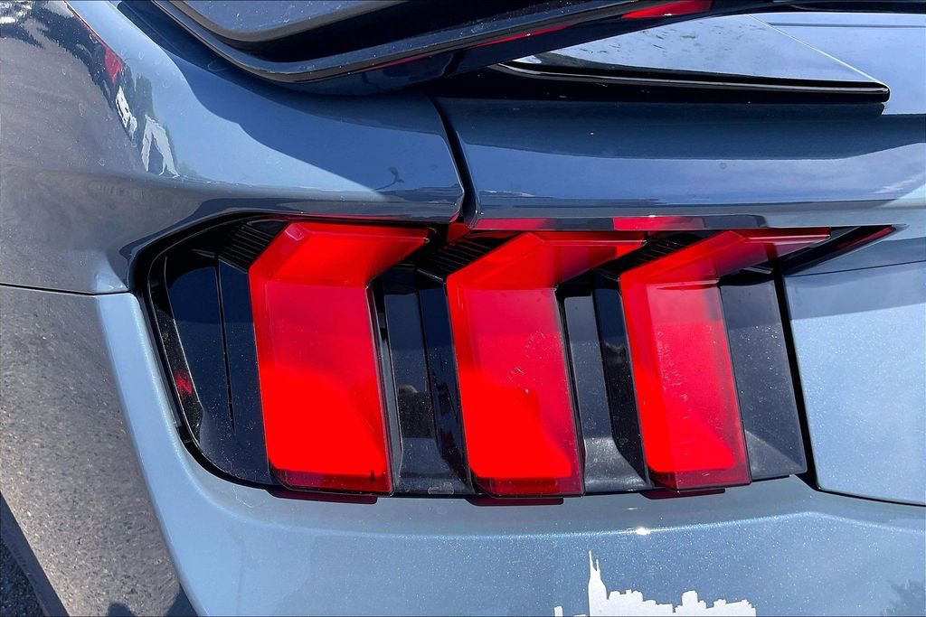 Used 2025 Ford Mustang Dark Horse image 25