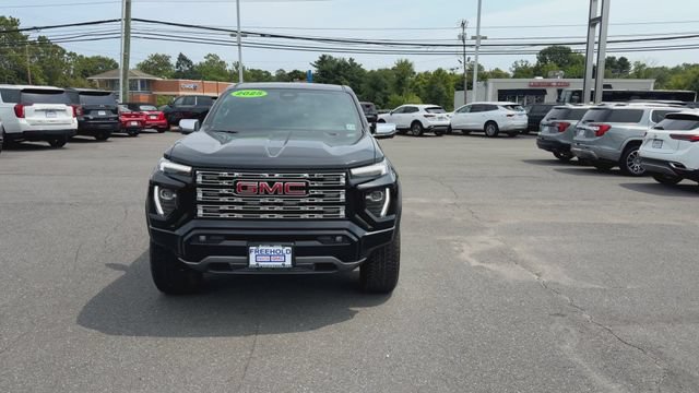 Used 2025 GMC Canyon Denali AWD/4WD image 3