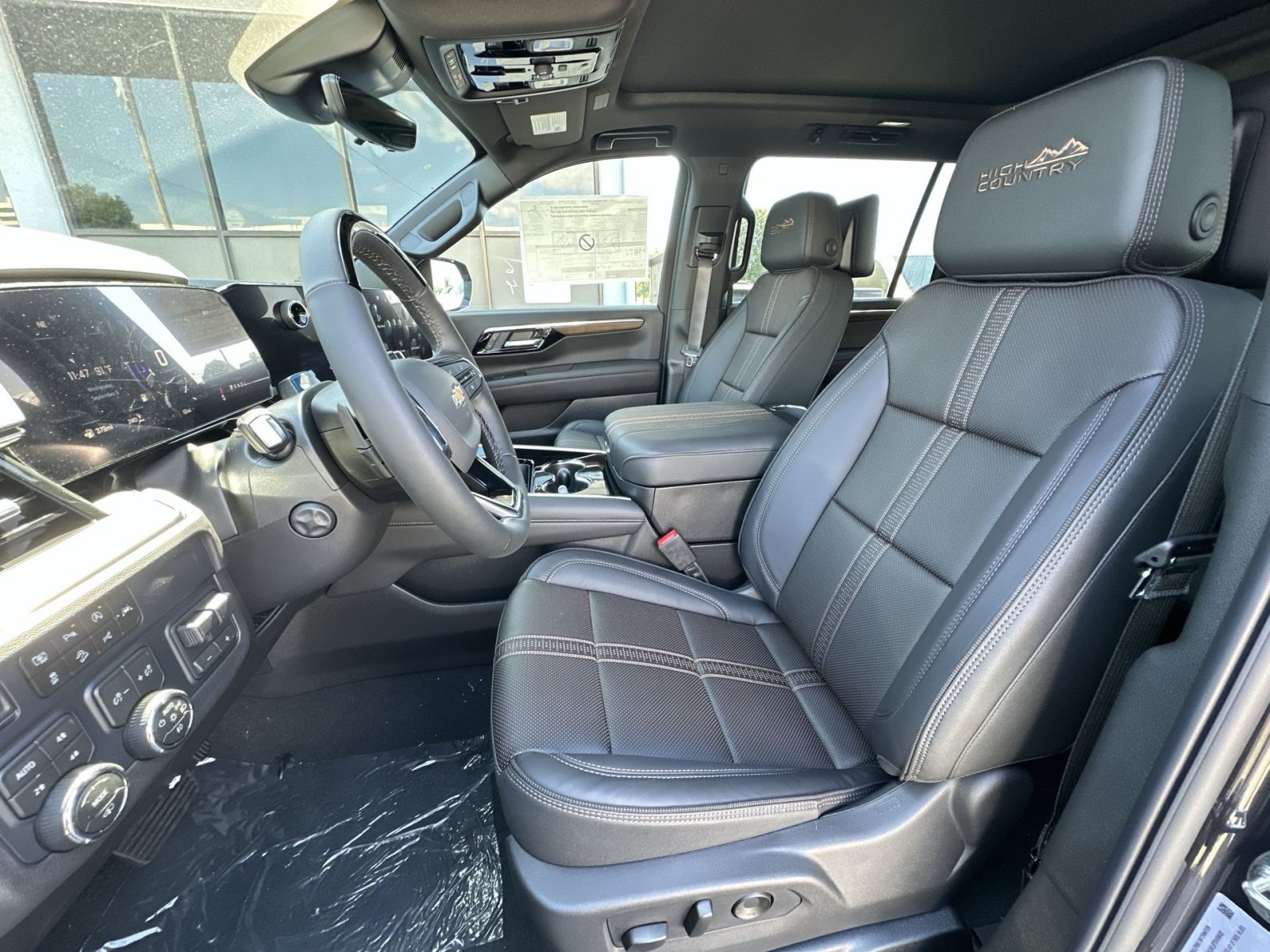 New 2026 Chevrolet Suburban High Country AWD/4WD image 13