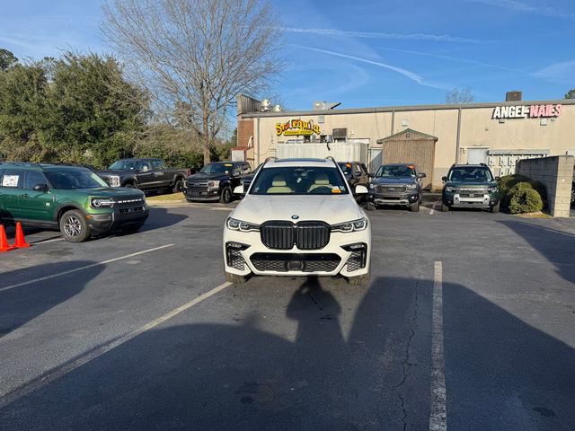 Used 2021 BMW X7 xDrive40i w/ M Sport Package image 3