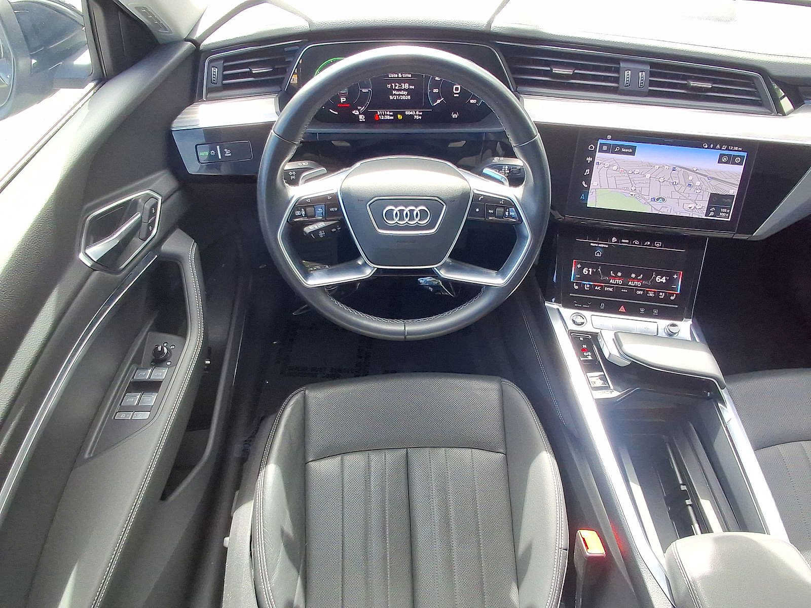 Used 2024 Audi Q8 e-tron Premium Plus w/ Premium Plus Package AWD/4WD image 27