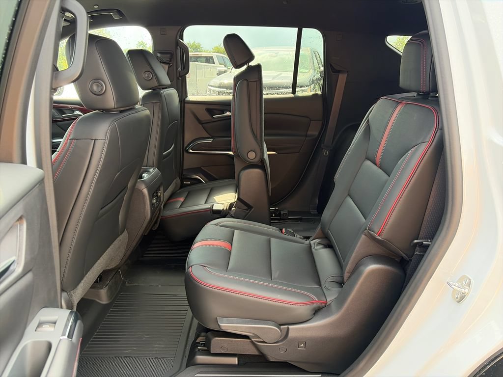 New 2027 Chevrolet Traverse RS w/ LPO, Floor Liner Package AWD/4WD image 26