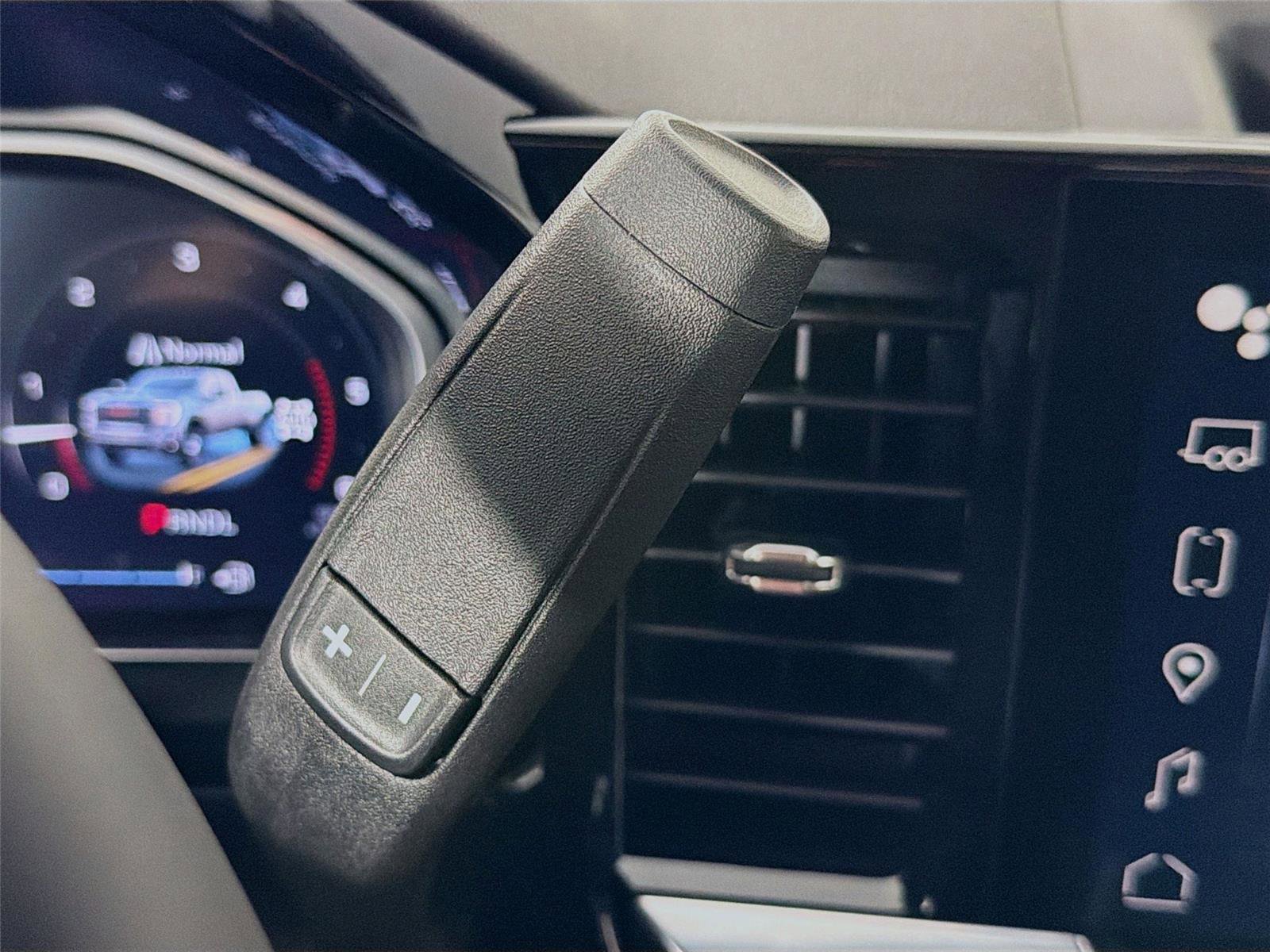 New 2026 GMC Sierra 3500 SLT w/ SLT Premium Package image 19