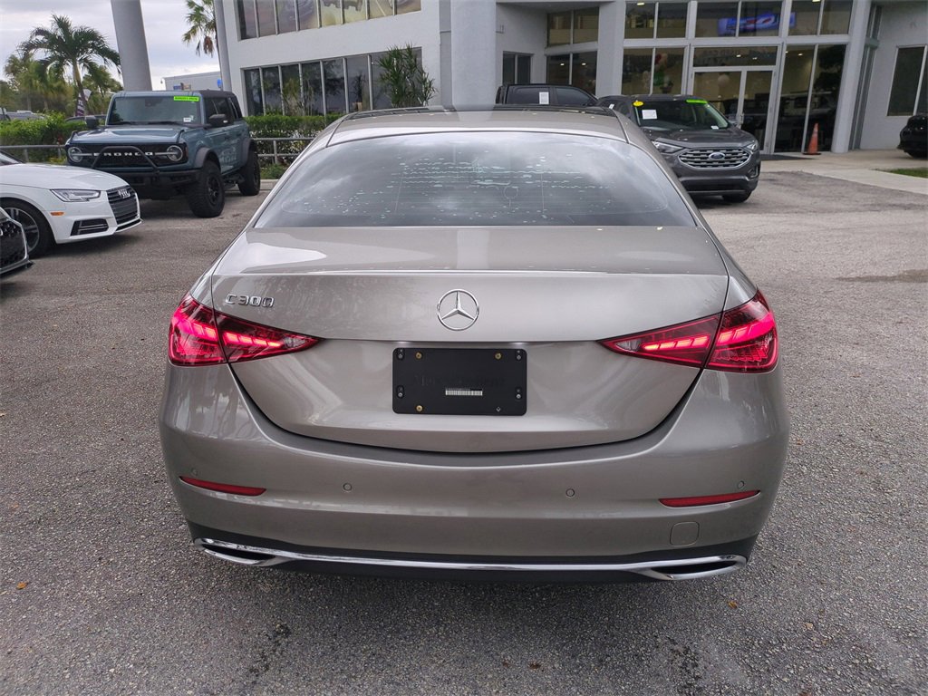 Used 2022 Mercedes-Benz C 300 Sedan image 6