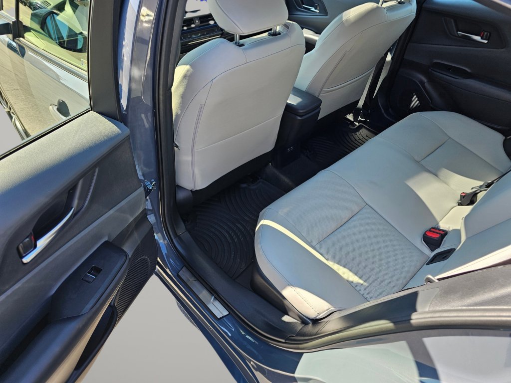 Used 2025 Toyota Prius XLE image 23