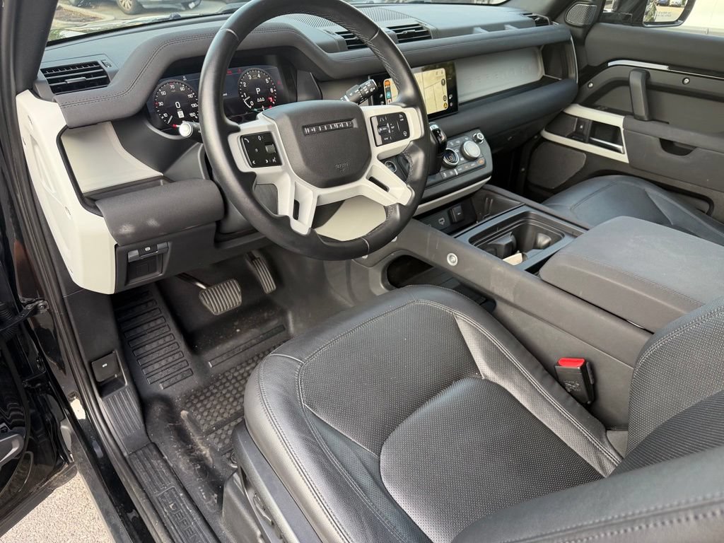 Used 2023 Land Rover Defender 90 S AWD/4WD image 16