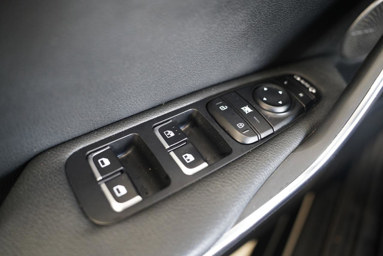 Used 2022 Kia Stinger GT-Line w/ Sun & Sound Package AWD/4WD image 29