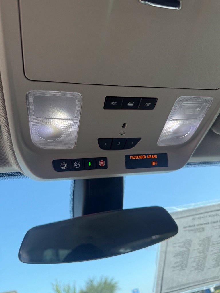 Used 2019 Buick Envision Essence FWD image 26