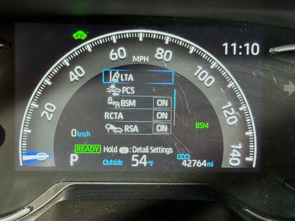 Used 2024 Toyota RAV4 LE AWD/4WD image 19
