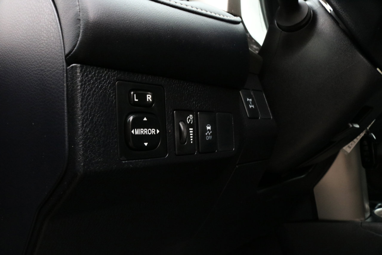 Used 2015 Toyota RAV4 XLE image 24