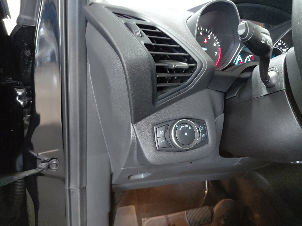 Used 2019 Ford Escape SEL AWD/4WD image 27