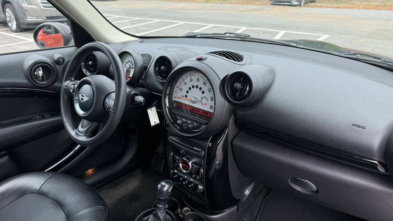 Used 2014 MINI Cooper Countryman FWD image 17