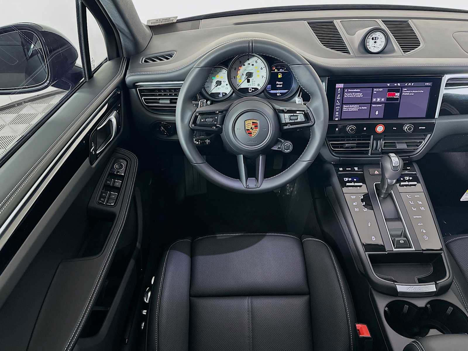 New 2026 Porsche Macan Turbo image 24