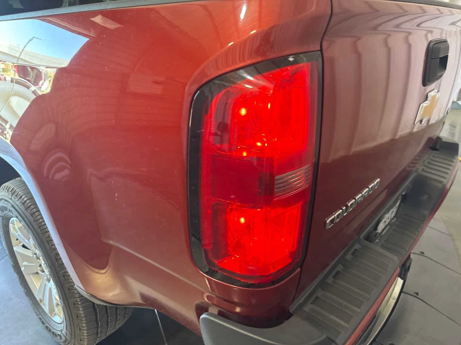 Used 2016 Chevrolet Colorado LT w/ LT Convenience Package RWD image 10