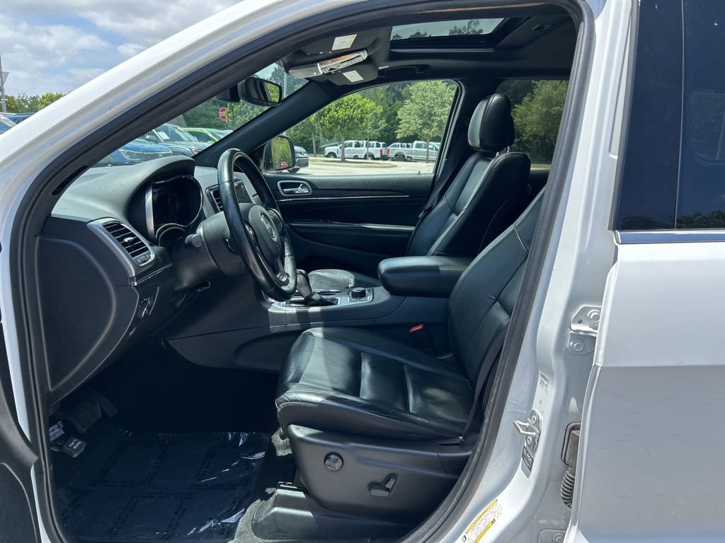 Used 2022 Jeep Grand Cherokee Limited AWD/4WD image 9