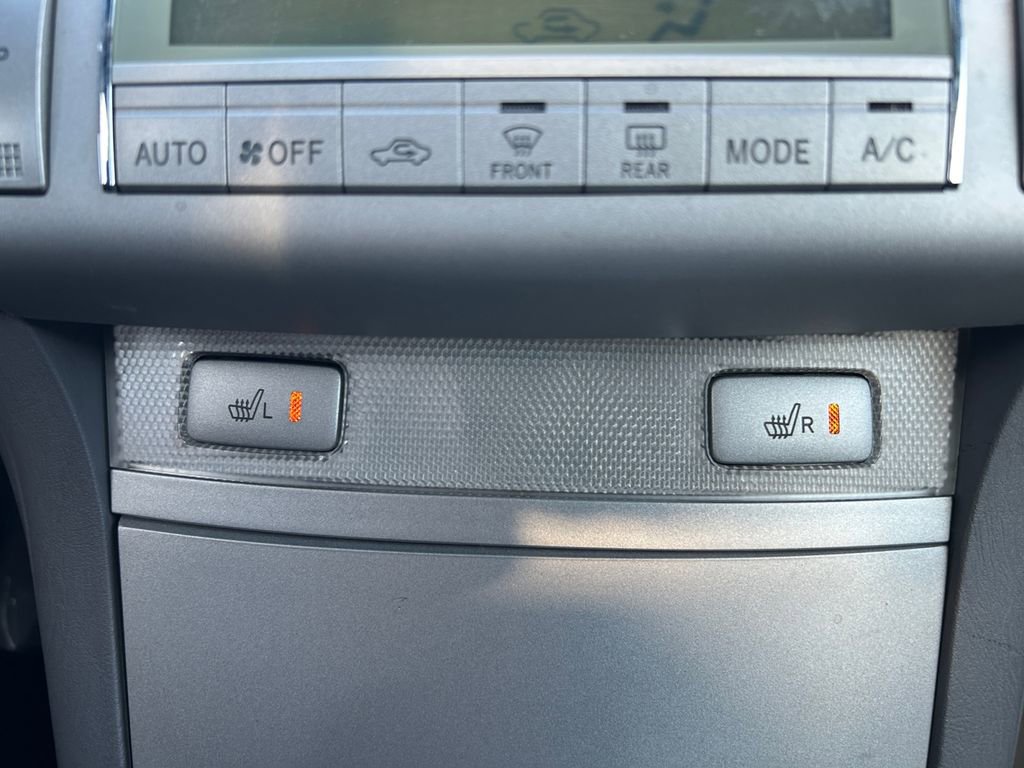 Used 2004 Toyota Solara SLE image 36