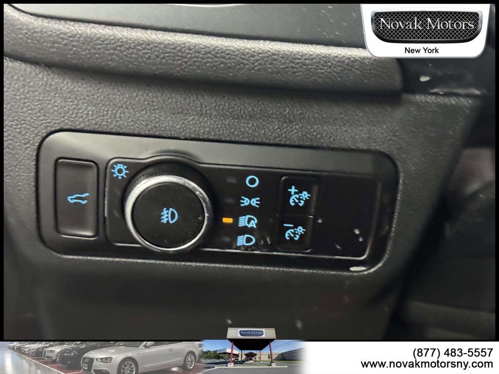 Used 2023 Ford Escape ST-Line Select w/ Tech Pack #2 image 18