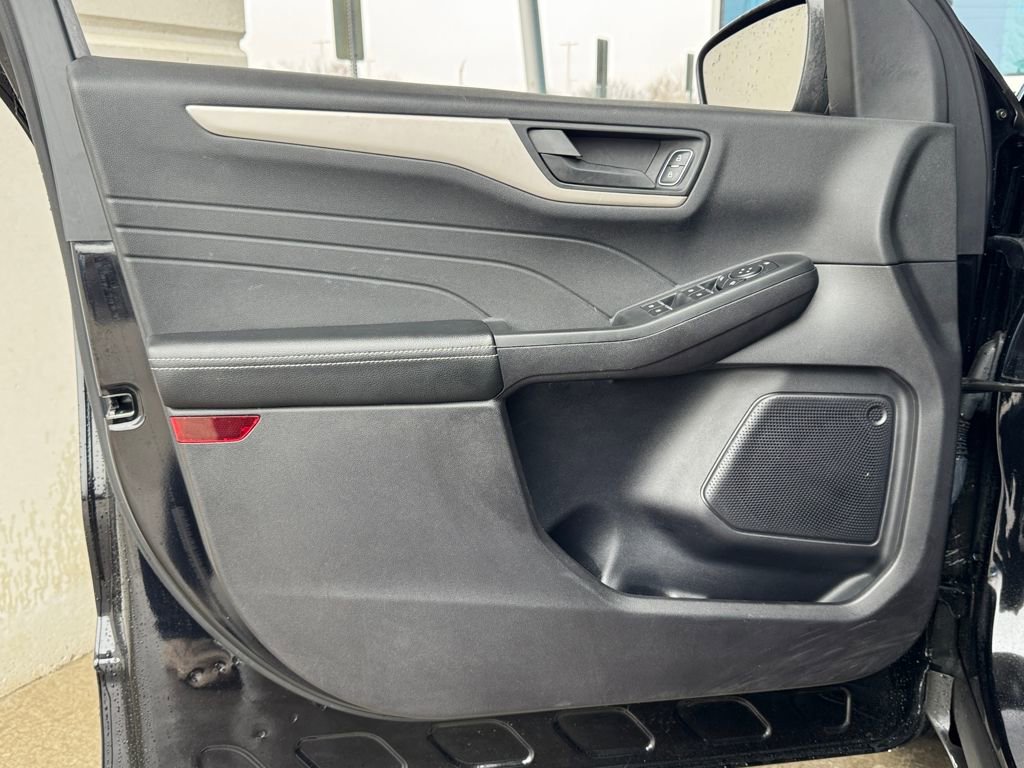 Used 2022 Ford Escape SE w/ Convenience Package image 11