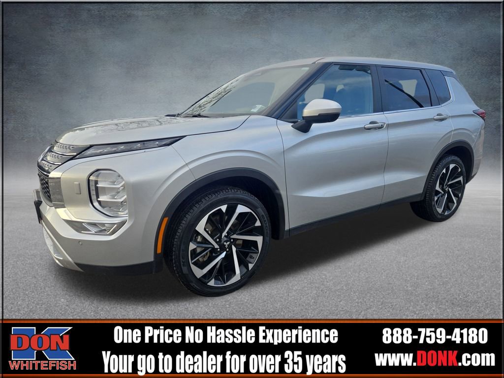 Used 2024 Mitsubishi Outlander SE image 4