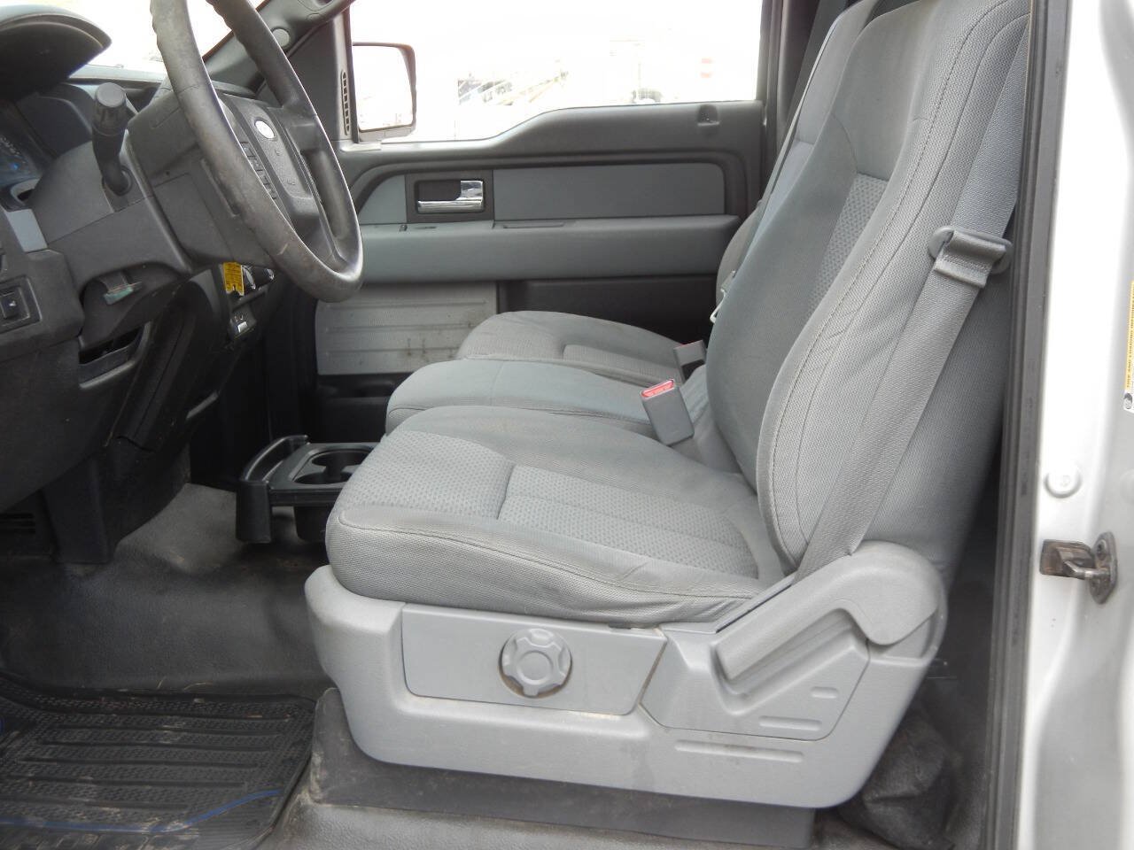 Used 2014 Ford F150 XL w/ Equipment Group 101A Mid RWD image 24