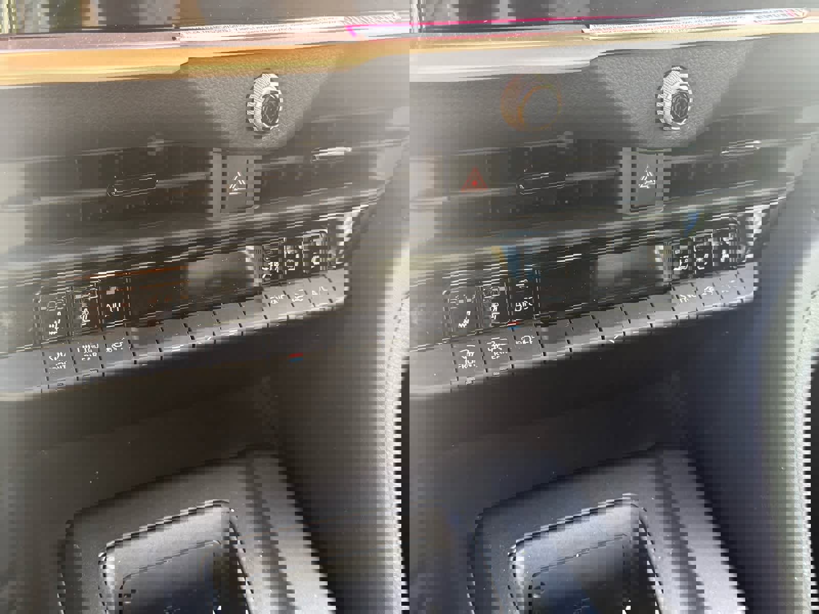 Used 2023 Toyota Crown Limited image 10