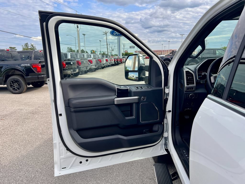 Used 2022 Ford F350 Platinum AWD/4WD image 11