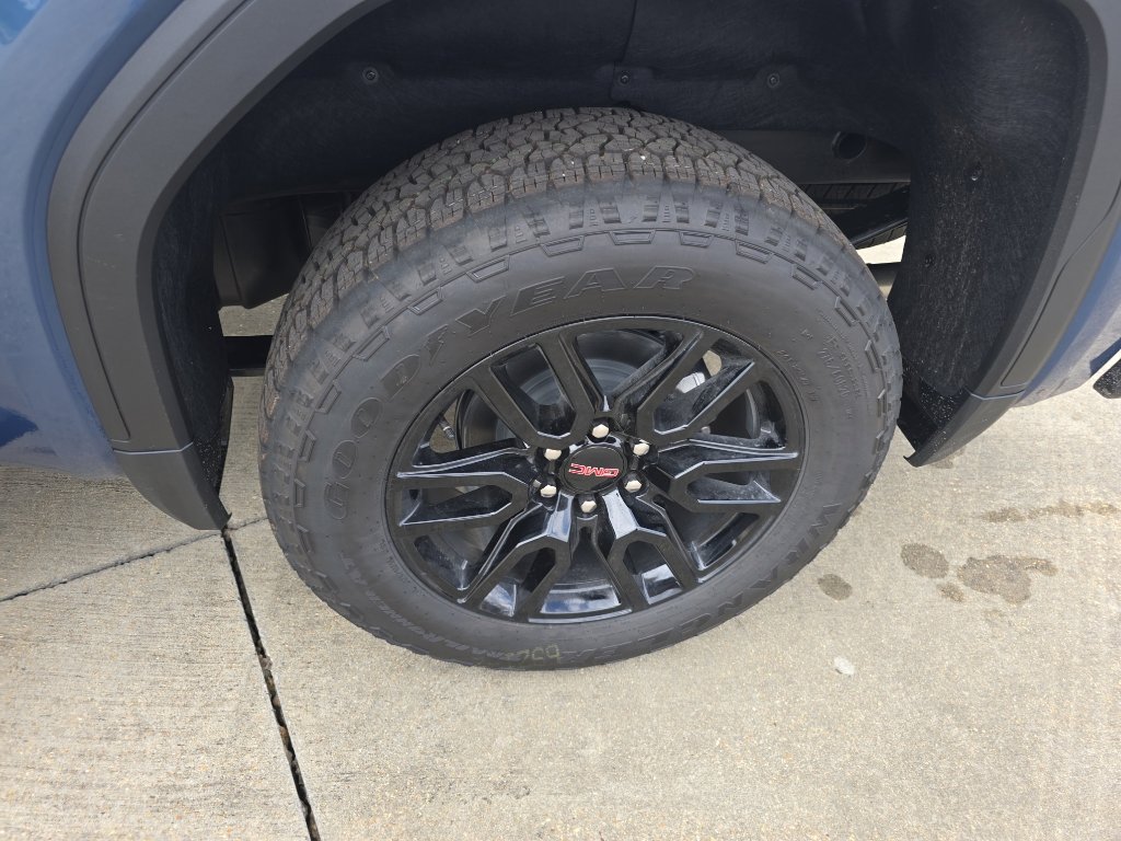 New 2026 GMC Sierra 1500 Elevation w/ Elevation Premium Package AWD/4WD image 12