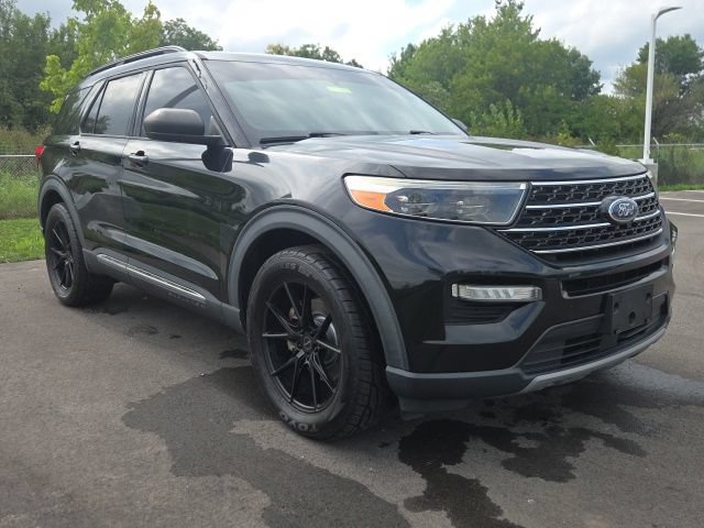Certified 2020 Ford Explorer XLT w/ Equipment Group 202A AWD/4WD image 1