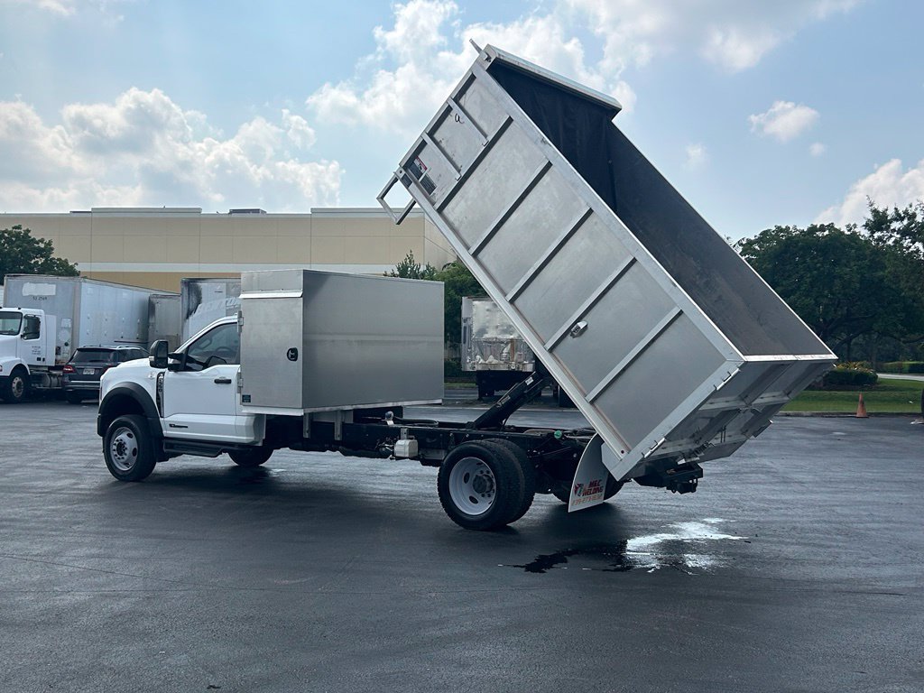 Used 2024 Ford F550 4x4 Regular Cab Super Duty image 5