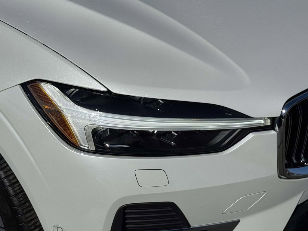 Certified 2023 Volvo XC60 B5 Plus image 7