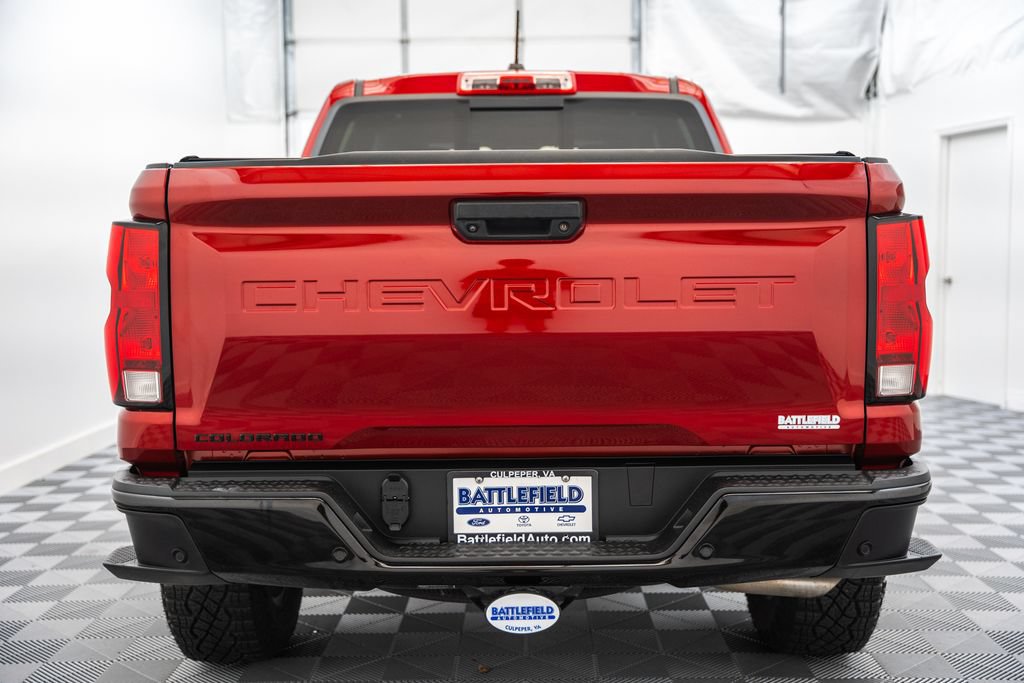 Used 2024 Chevrolet Colorado Trail Boss w/ Technology Package AWD/4WD image 6