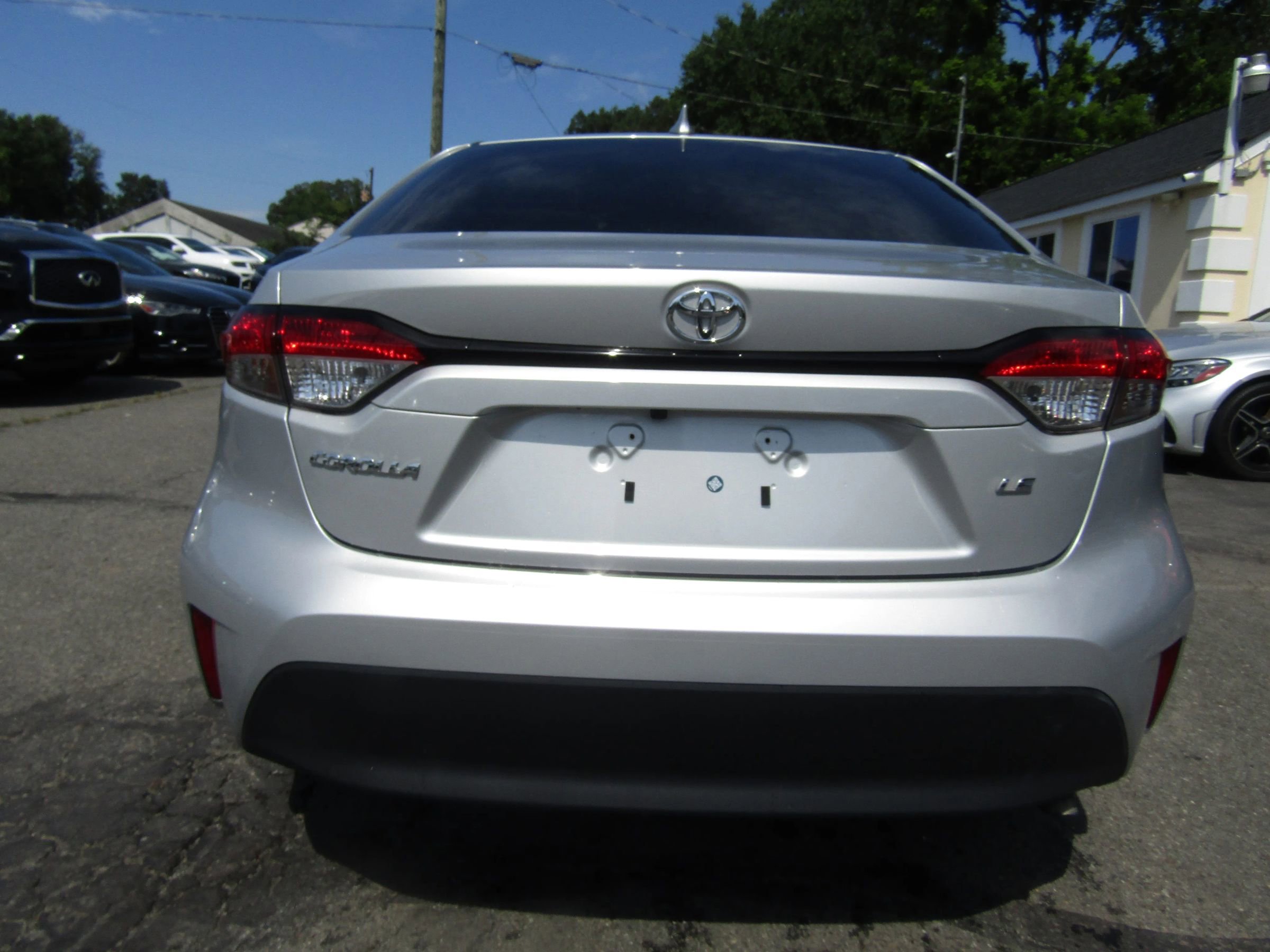 Used 2024 Toyota Corolla LE image 6