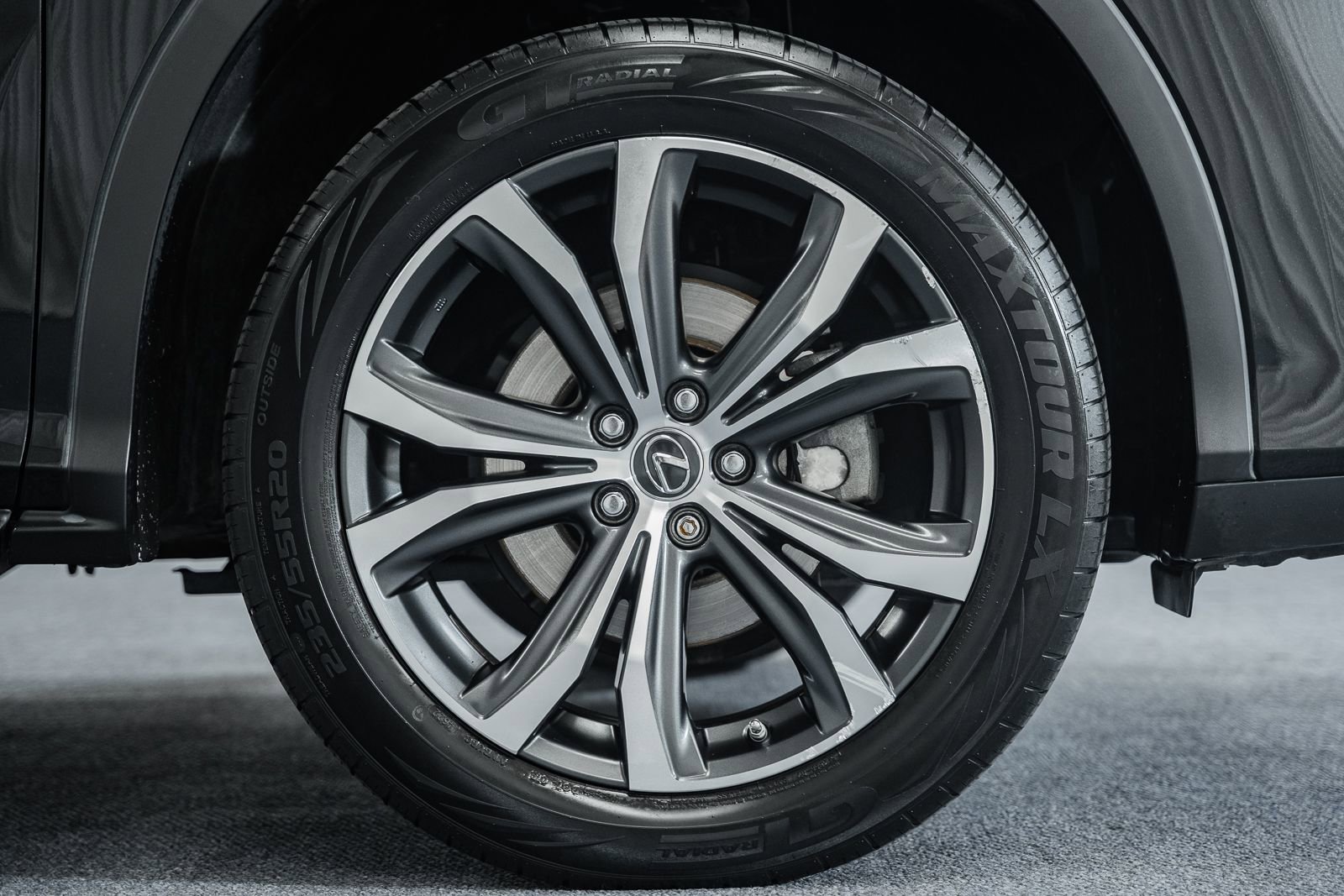 Used 2021 Lexus RX 350L Premium w/ Premium Package image 21