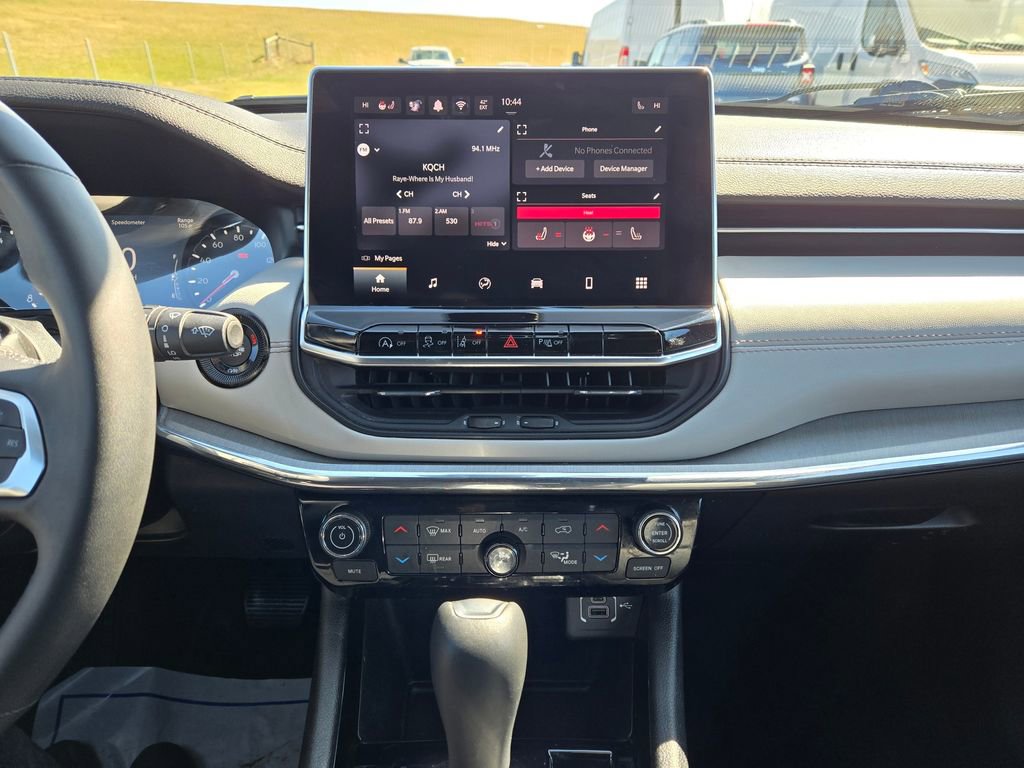 Used 2024 Jeep Compass Limited image 21