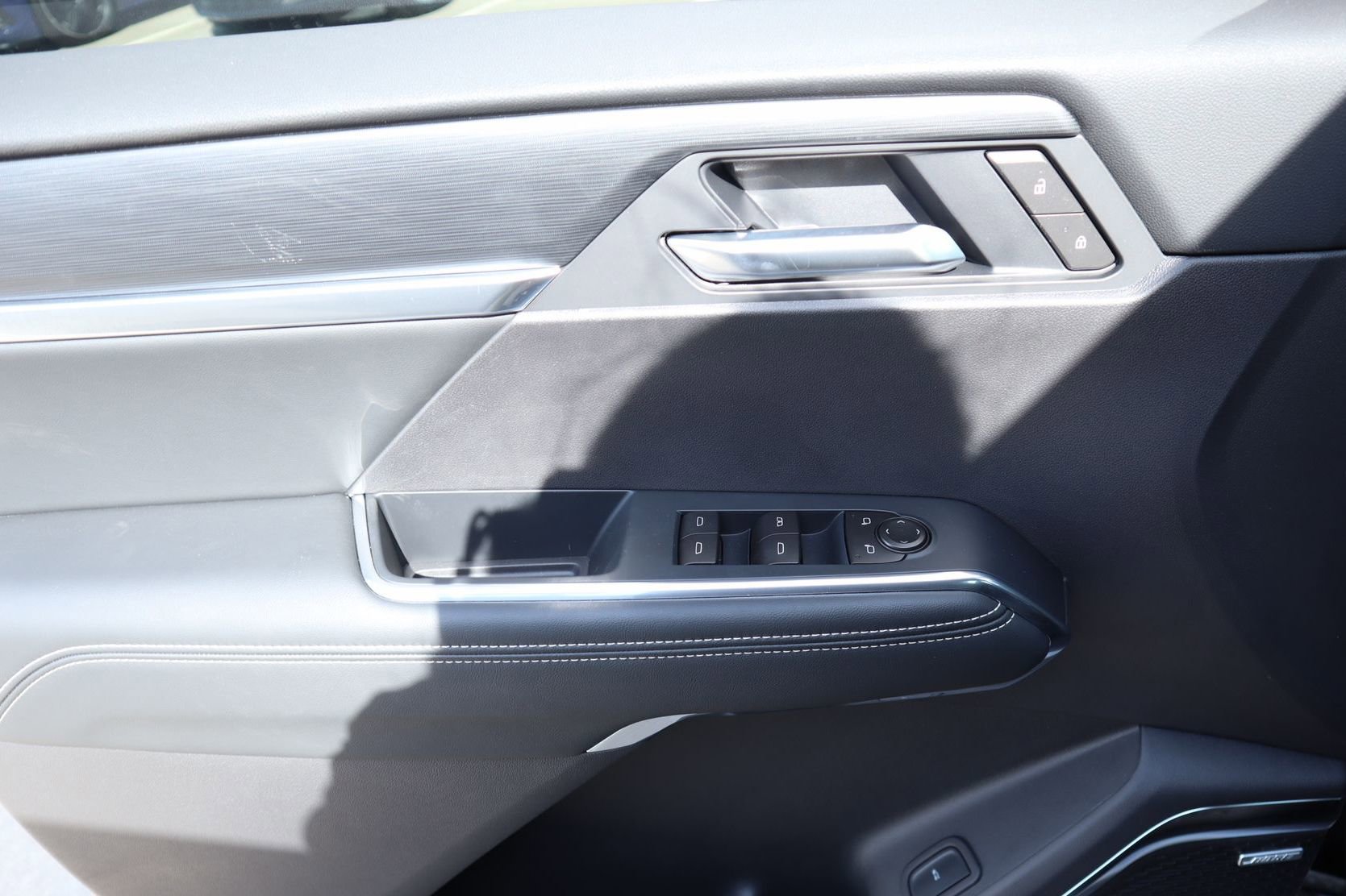 New 2026 GMC Acadia Elevation w/ Super Cruise Package image 18