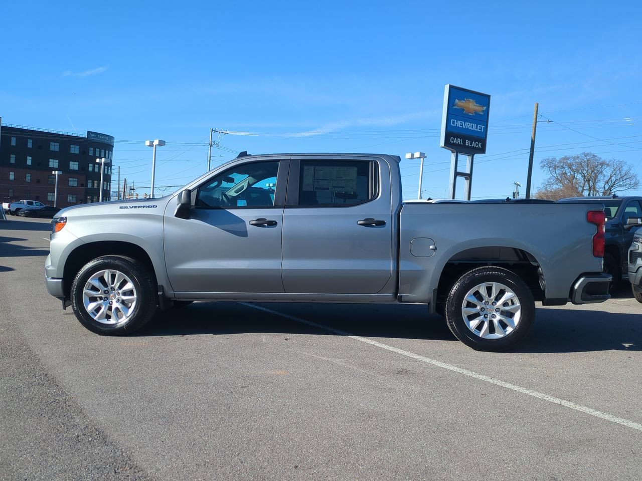 Used 2026 Chevrolet Silverado 1500 Custom image 5