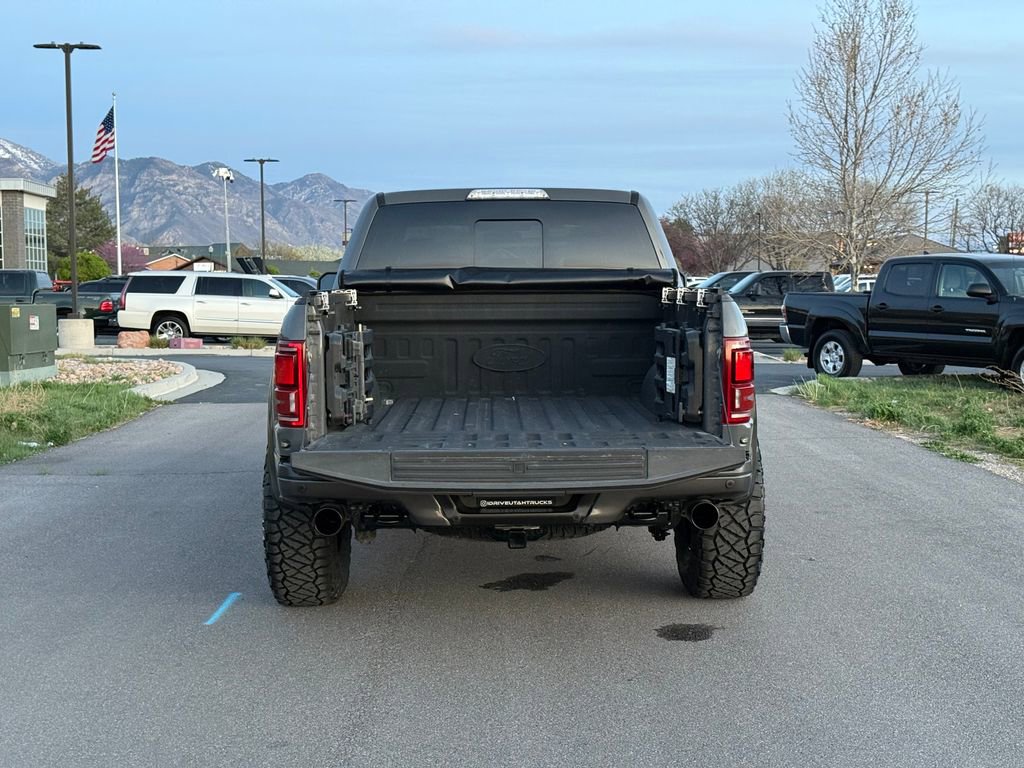 Used 2018 Ford F150 Raptor w/ Equipment Group 802A Luxury image 12