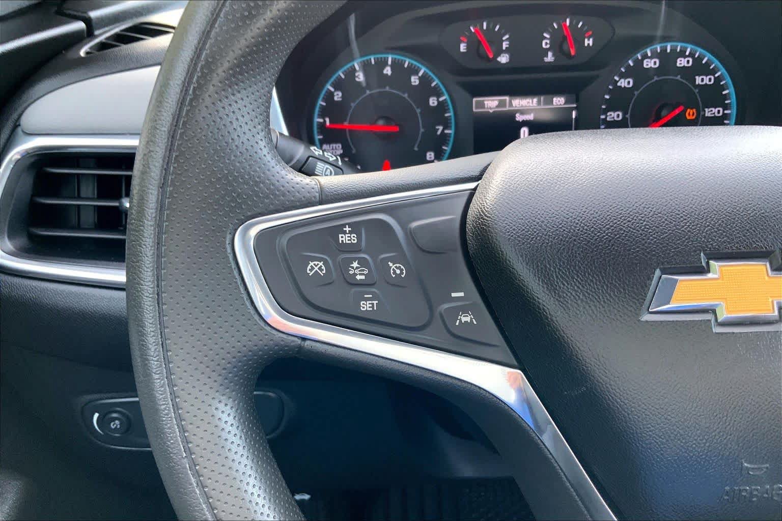 Used 2020 Chevrolet Equinox LS AWD/4WD image 24