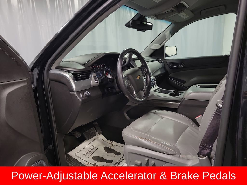 Used 2017 Chevrolet Suburban LT image 13