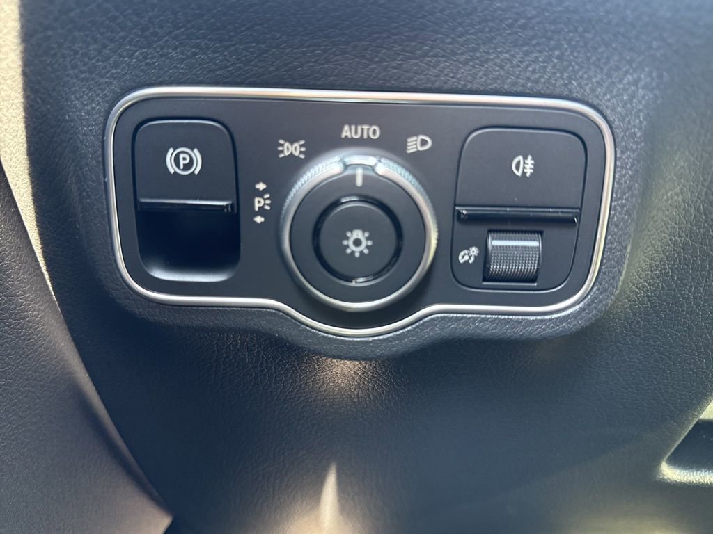 New 2026 Mercedes-Benz GLA 35 AMG 4MATIC image 65