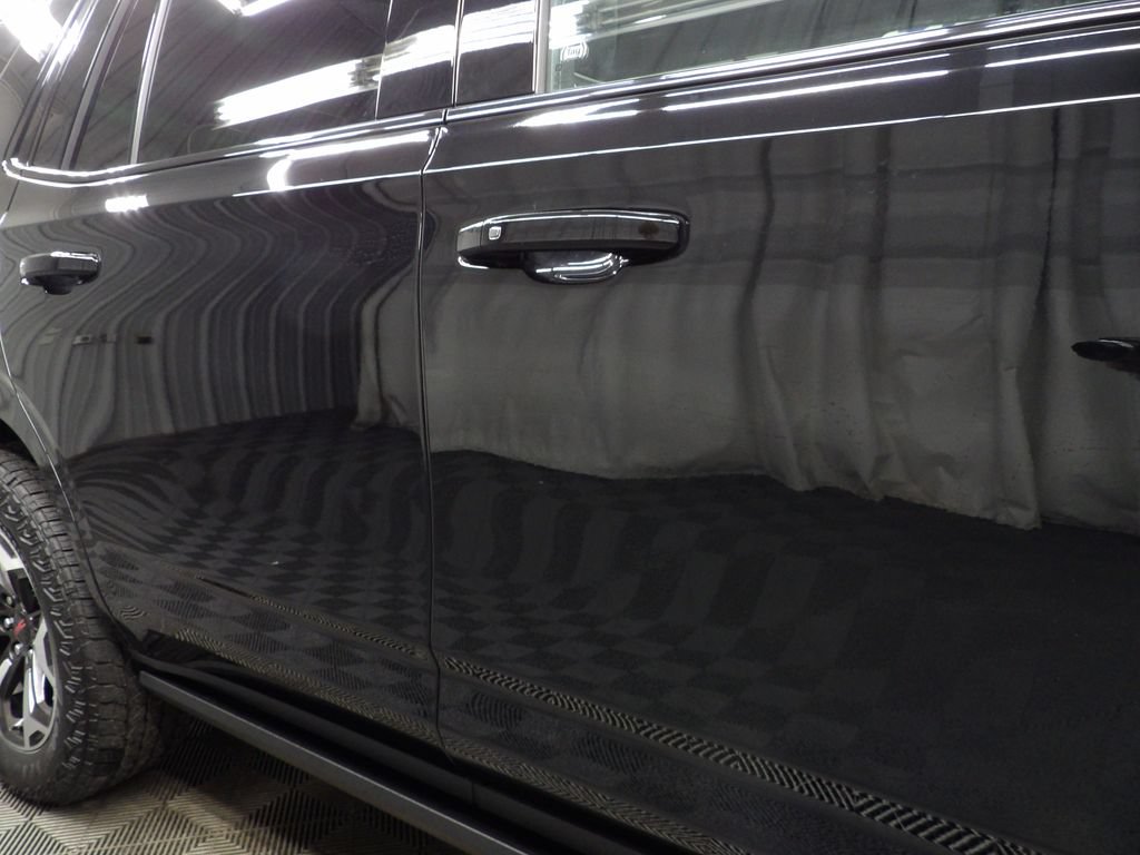 Used 2026 GMC Yukon AT4 Ultimate AWD/4WD image 40