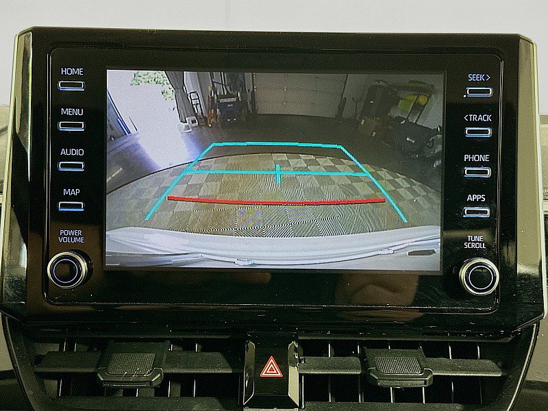 Used 2020 Toyota Corolla LE FWD image 15