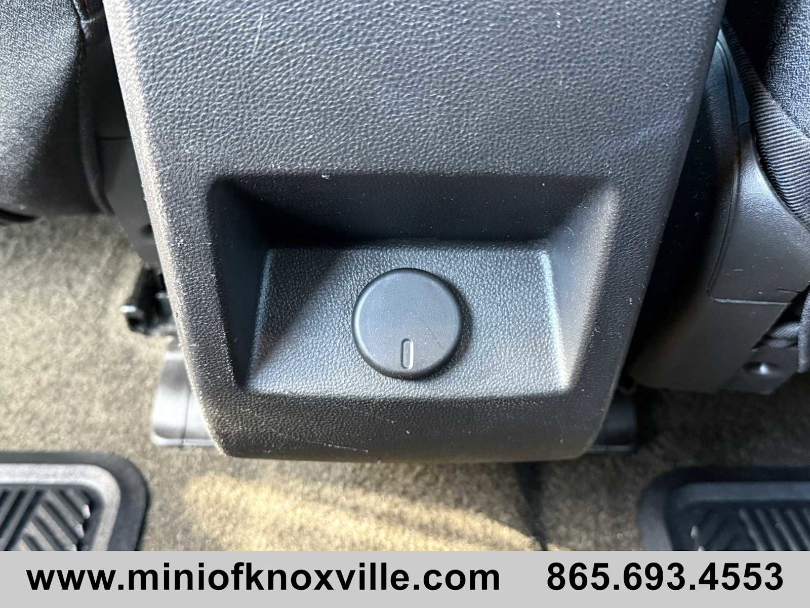 Used 2011 GMC Terrain SLE image 28