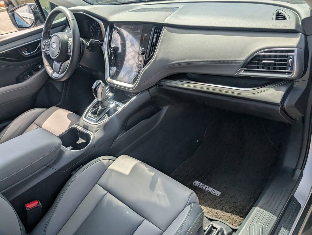 Used 2023 Subaru Outback Onyx Edition AWD/4WD image 18