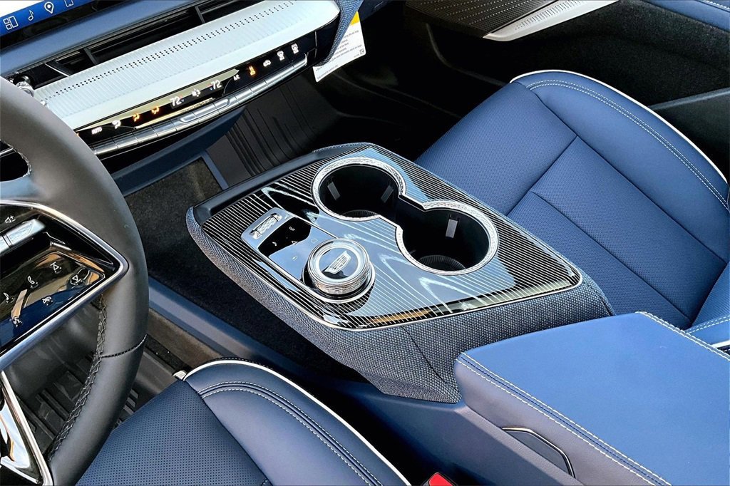 New 2026 Cadillac Optiq Sport 2 image 8