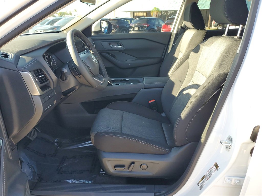 New 2026 Nissan Rogue SV image 9