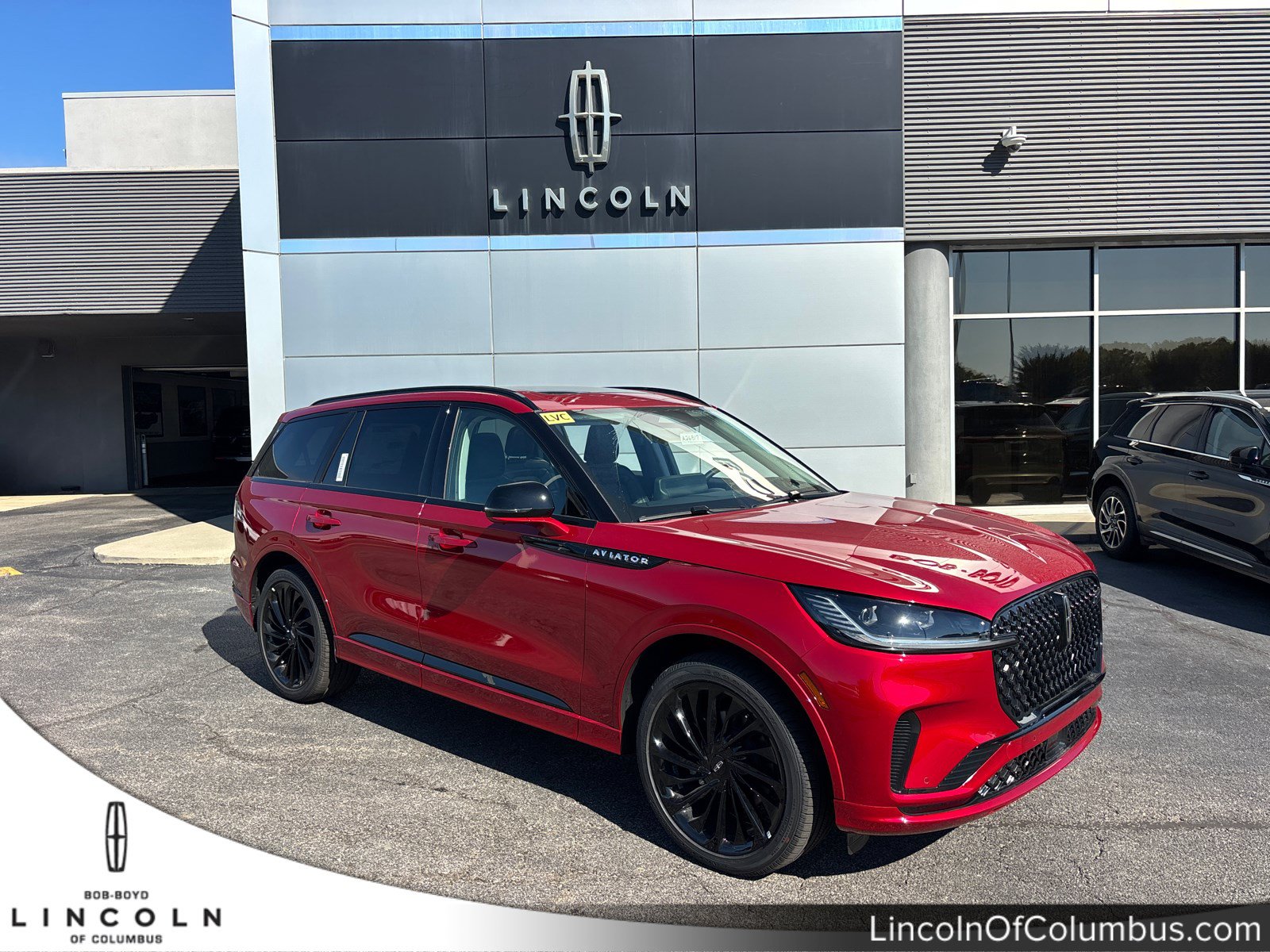 New 2026 Lincoln Aviator Reserve w/ Jet Appearance Package AWD/4WD image 1