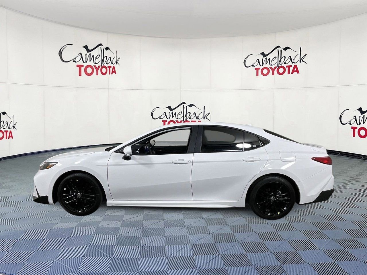 New 2026 Toyota Camry SE image 4
